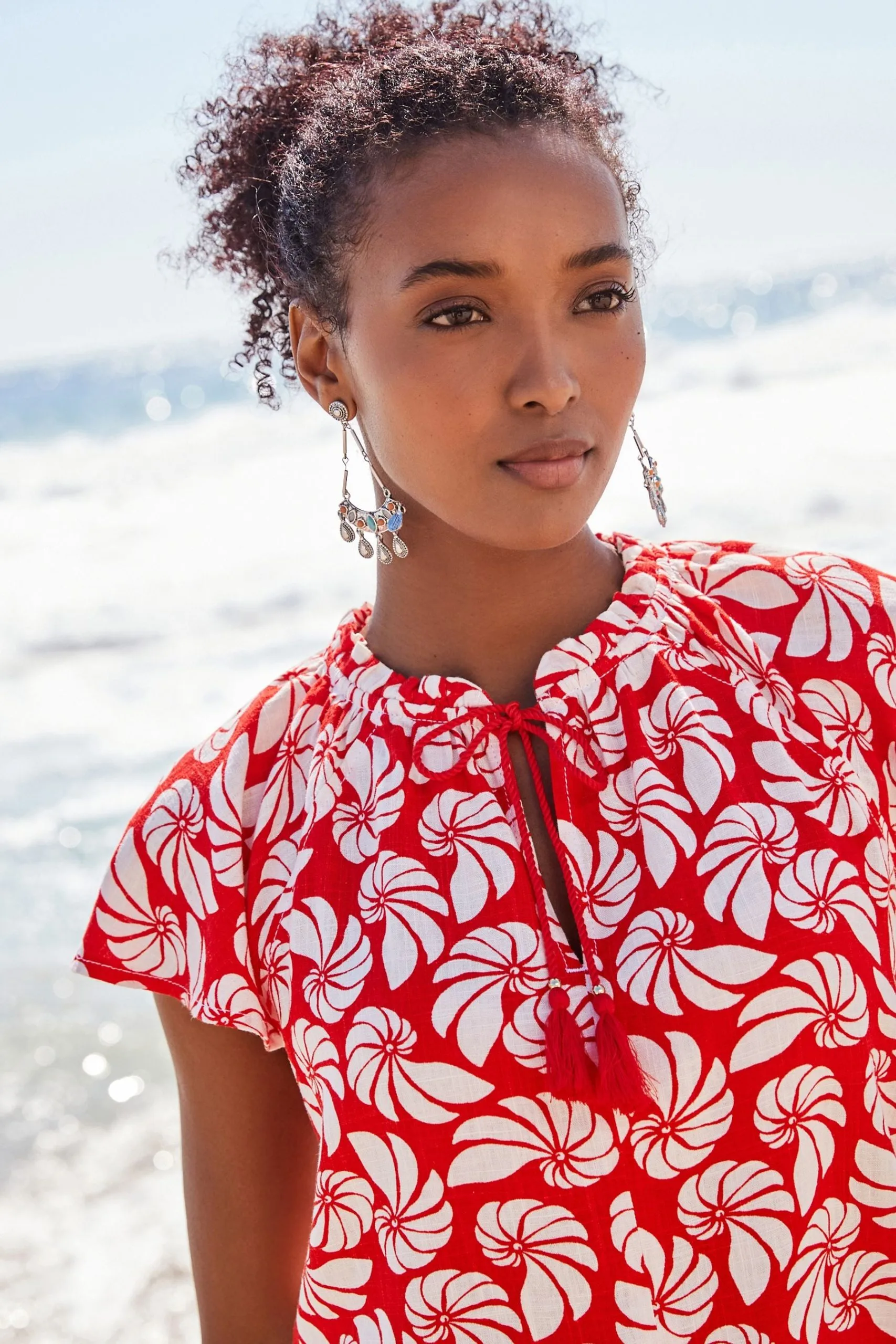 Next Capped Sleeve V-Neck Top With Linen 6 Next Capped Sleeve V-Neck Top With Linen - Image 4